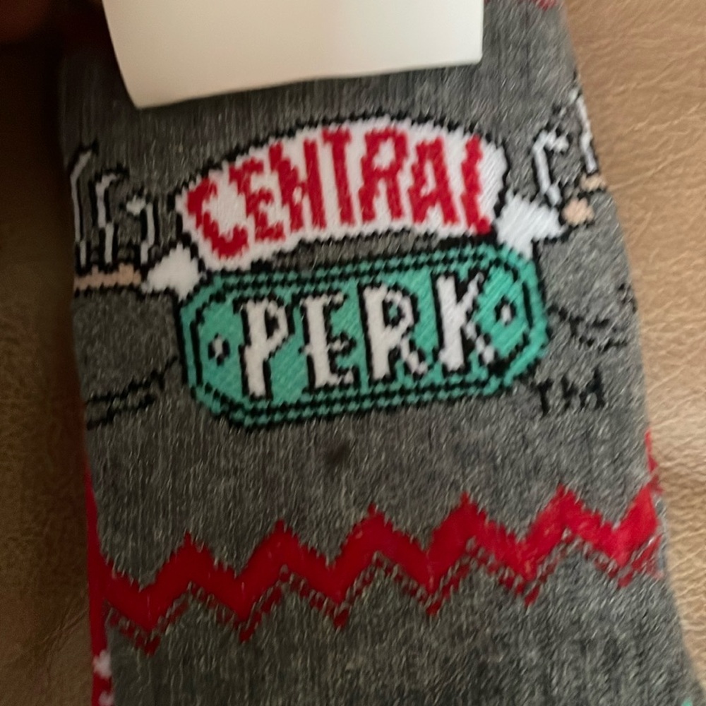 CREW SOCKS NWT SET  OF 4! ( set of 8 .. 4 free 🎁 with this purchase. Friends!